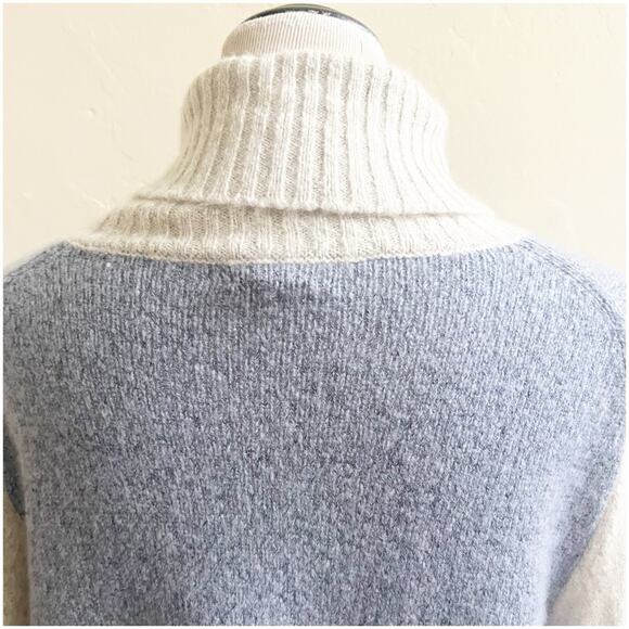 C by Bloomingdale’s Women Cashmere Pullover Sweater Sz L Turtleneck Colorblock - Picture 9 of 9